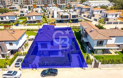 GÜZELBAHÇE YELKİ GARDENİA 33 SİTESİNDE SATILIK 5+1 VİLLA