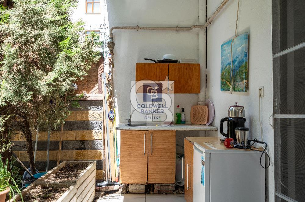KARTAL ORTA MAHALLE HARMANLIK MEVKİİ'NDE KOMPLE SATILIK BİNA