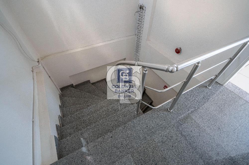 KARTAL ORTA MAHALLE HARMANLIK MEVKİİ'NDE KOMPLE SATILIK BİNA