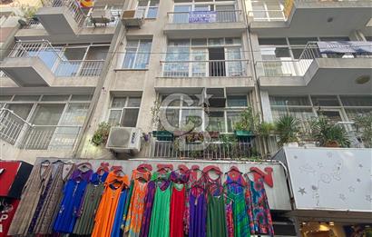 Karşıyaka Çarşı İçinde Eşyalı Kiralık 2+1 Daire
