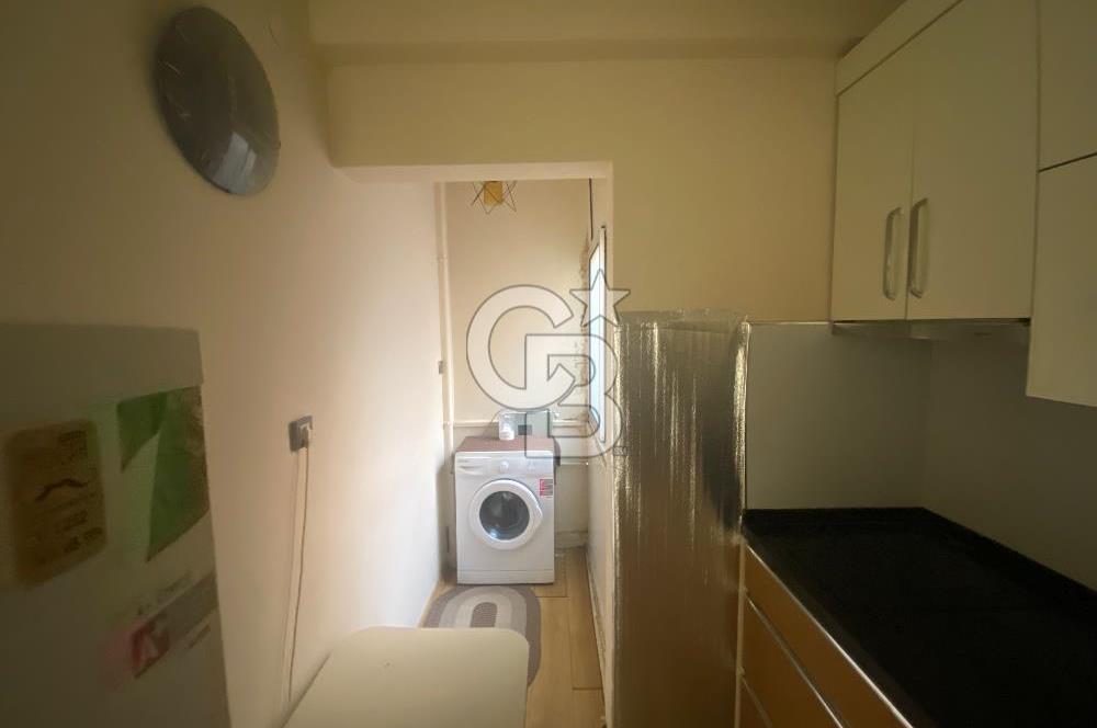 Karşıyaka Çarşı İçinde Eşyalı Kiralık 2+1 Daire