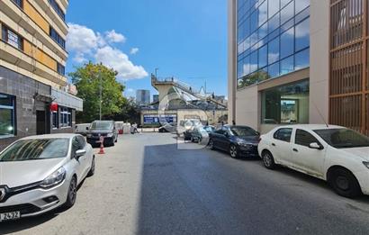 Kağıthane Gürsel Mah. Girişinde Tabela Değeri Yüksek Dükkan