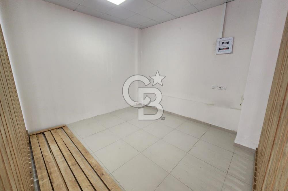 MENEMEN İSMET İNÖNÜ MAHALLESİNDE 3 CEPHELİ 250 M² KİRALIK DÜKKAN