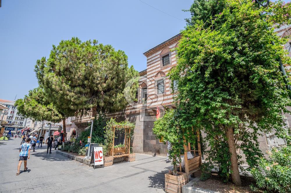 İzmir Konak  Tarihi Kızlarağası Hanı'nda Devren Kiralık Dükkan