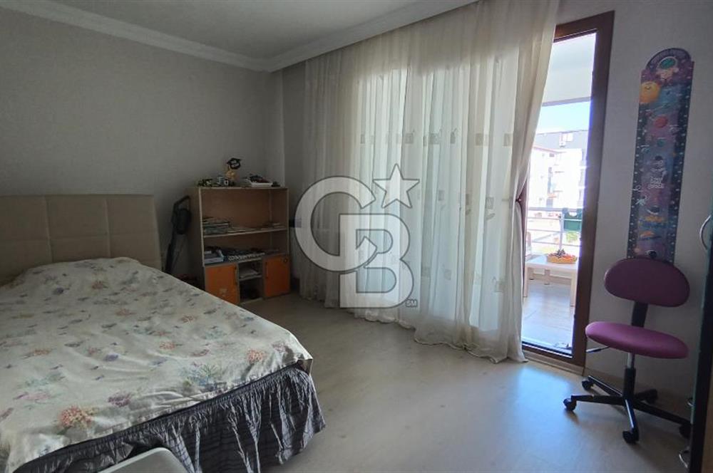 ALİAĞA ÖRNEKKENT'TE GENİŞ 5+1 DUBLEKS DAİRE - TERASLI