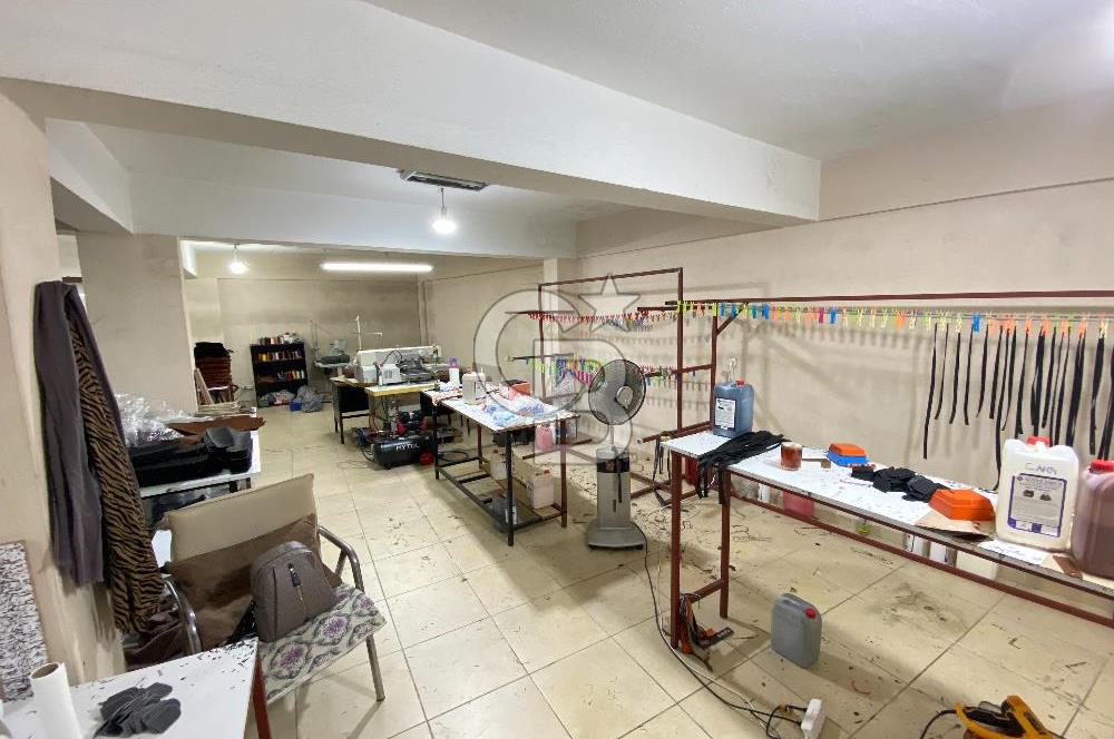 Karabağlar Cennetoğlu Mahallesinde Satılık 4 katlı Ticari Bina