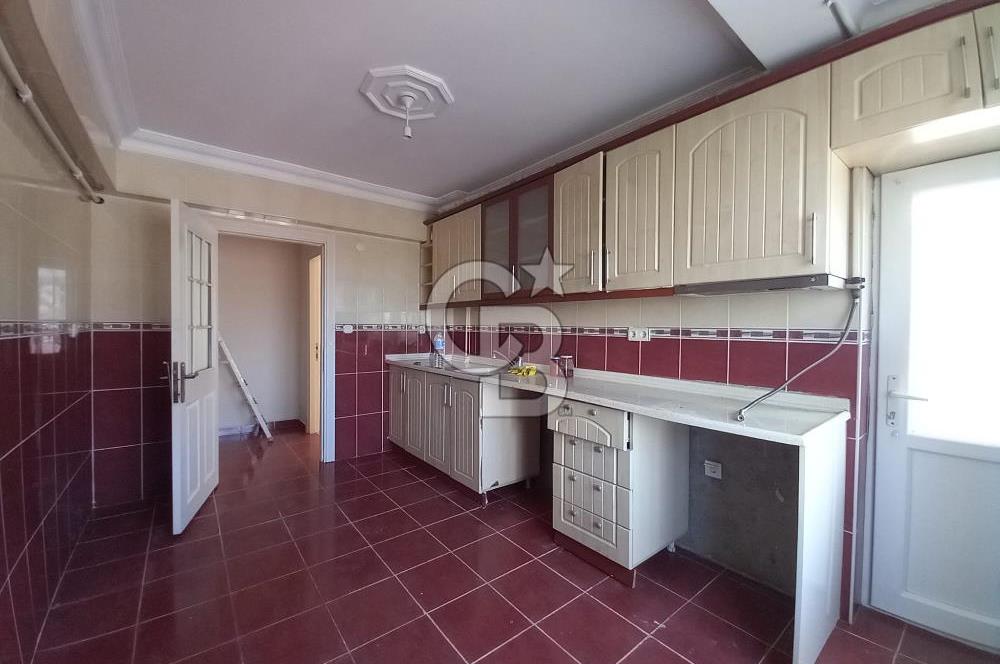 HALİÇ'e YÜRÜME MESAFESİNDE/SİLAHTARAĞA MH.'de/BARBEKÜ ŞÖMİNELİ/MERKEZİ 2+1 EV