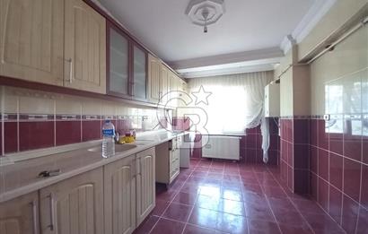 HALİÇ'e YÜRÜME MESAFESİNDE/SİLAHTARAĞA MH.'de/BARBEKÜ ŞÖMİNELİ/MERKEZİ 2+1 EV