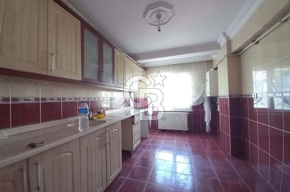 HALİÇ'e YÜRÜME MESAFESİNDE/SİLAHTARAĞA MH.'de/BARBEKÜ ŞÖMİNELİ/MERKEZİ 2+1 EV