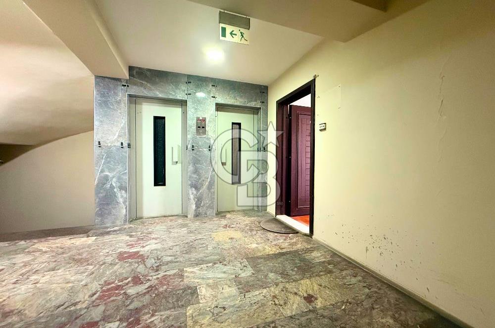 İzmir Çankaya'da Mobilyalı Mutfak WCli 2+1 Satılık Ofis