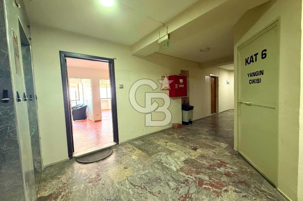 İzmir Çankaya'da Mobilyalı Mutfak WCli 2+1 Satılık Ofis