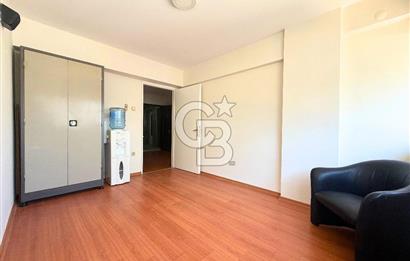 İzmir Çankaya'da Mobilyalı Mutfak WCli 2+1 Satılık Ofis