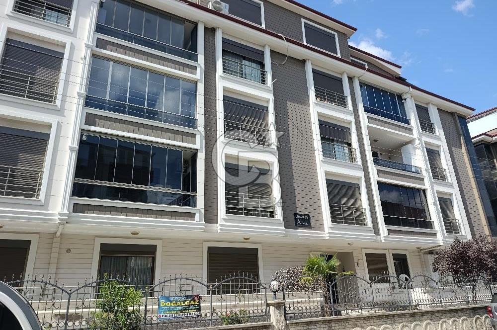 Edremit Akçay Sarıkız Frezya Evleri'nde Satılık 3+1 Daire 
