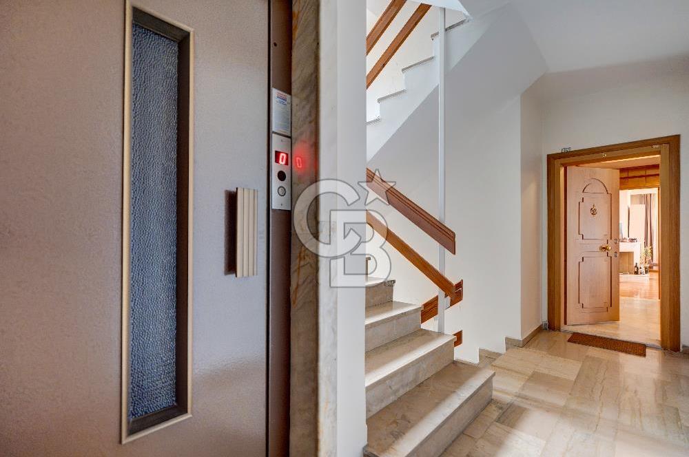 SUADİYE CAD.ÇOK YAKIN 4+1 BAKIMLI MÜKEMMEL ARA KAT