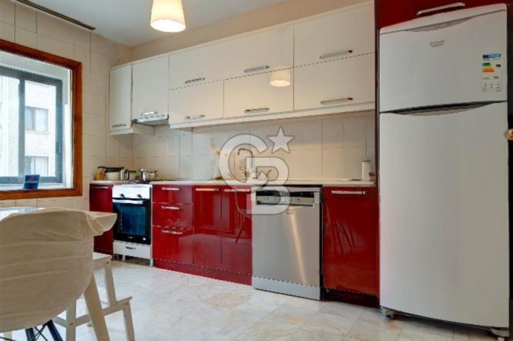 SUADİYE CAD.ÇOK YAKIN 4+1 BAKIMLI MÜKEMMEL ARA KAT