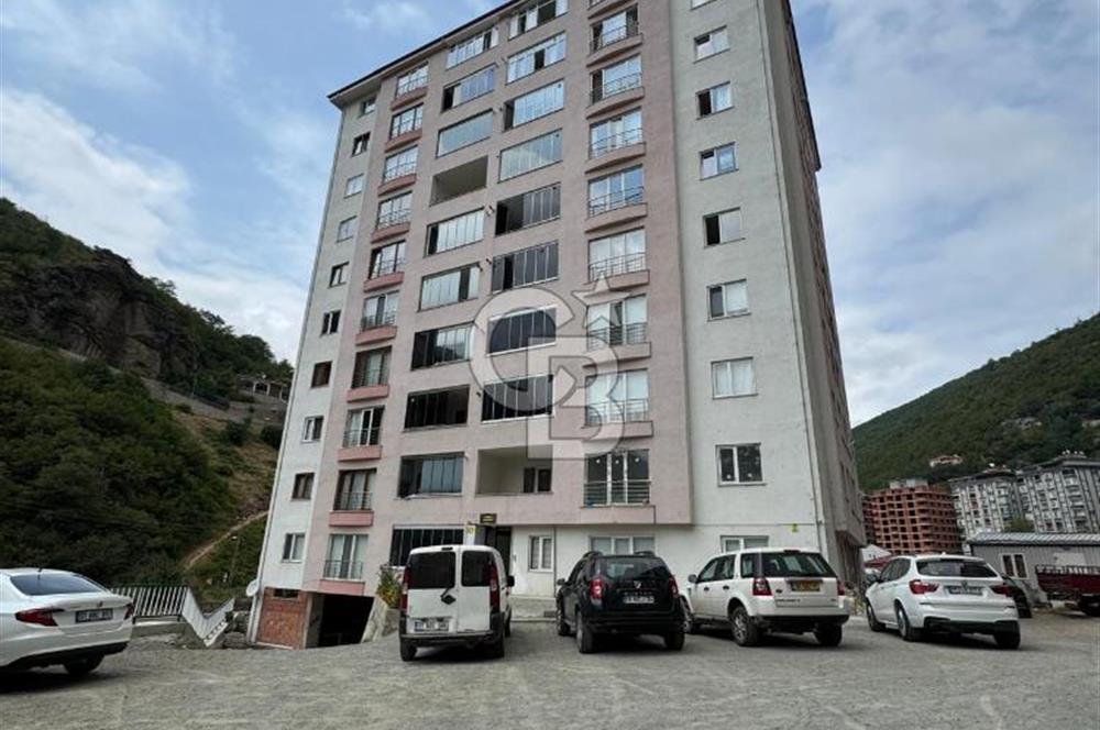 MAÇKA'DA ÇOK İYİ KONUMDA KİRALIK 3+1 DAİRE