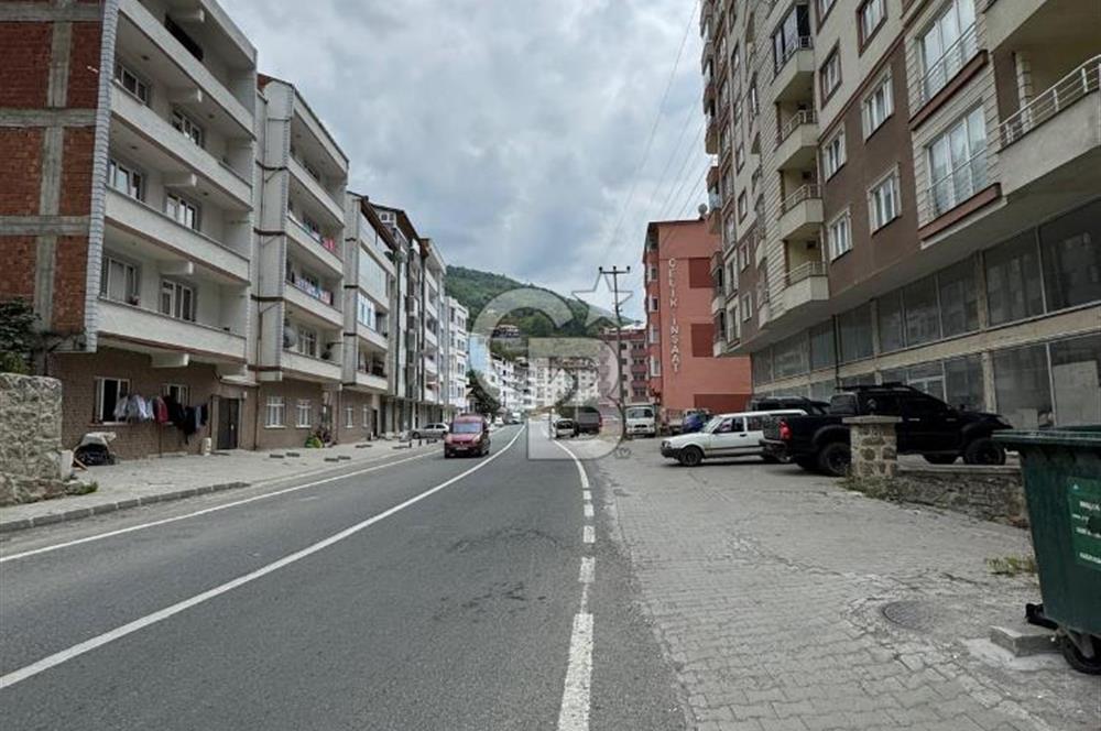 MAÇKA'DA ÇOK İYİ KONUMDA KİRALIK 3+1 DAİRE