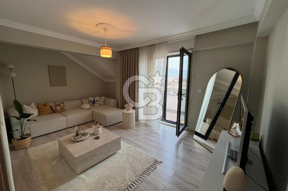 KARTEPE İSTASYON'DA E.BANYOLU 4+1 ÇATI DUBLEKS SATILIK DAİRE