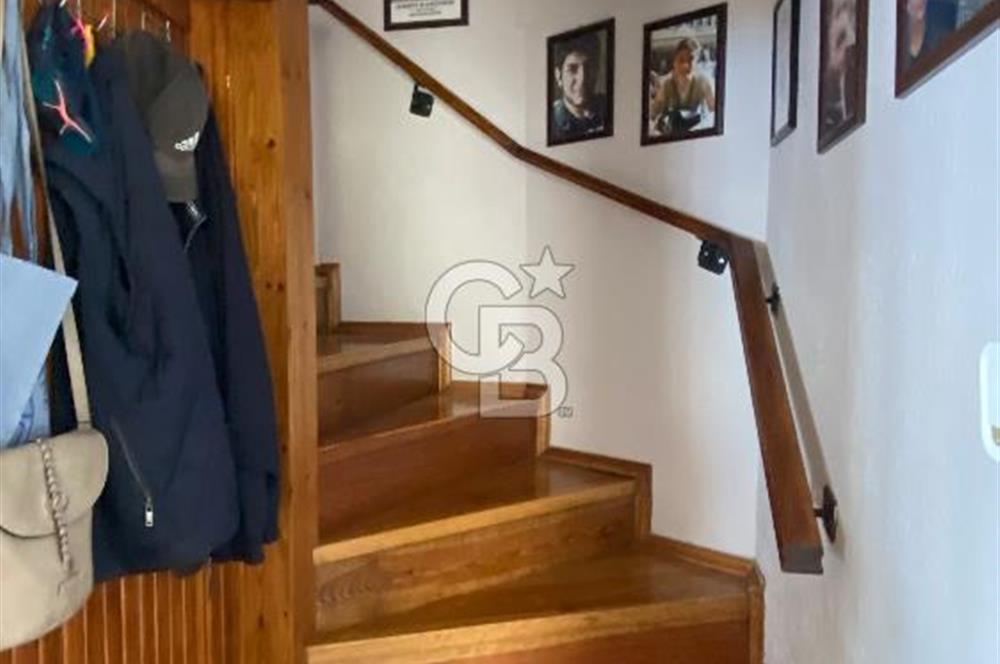 Çandarlı Deniz Kabuğu Sitesinde 2+1 Villa 