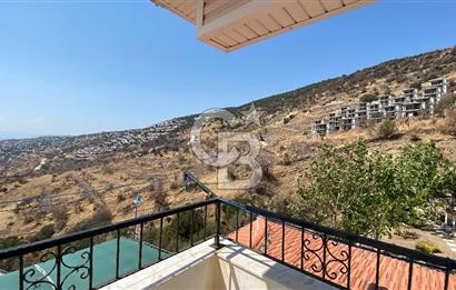 Çandarlı Deniz Kabuğu Sitesinde 2+1 Villa 