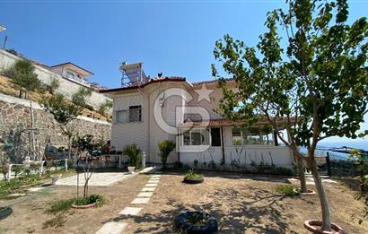 Çandarlı Deniz Kabuğu Sitesinde 2+1 Villa 