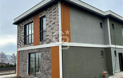 Lapseki Kemiklialan da boğaz ve köprü manzaralı 2+1 Lüks Villa