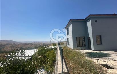 COLDWELL BANKER SAFİR'den GÜNDÜZBEY'de SATILIK HAVUZLU VİLLA