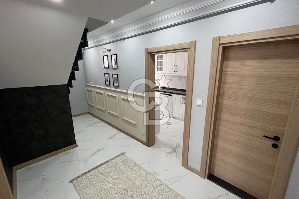 KARTEPE İSTASYON'DA E.BANYOLU 4+1 ÇATI DUBLEKS SATILIK DAİRE