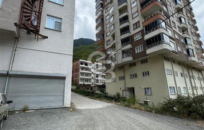 MAÇKA'DA ÇOK İYİ KONUMDA KİRALIK 3+1 DAİRE