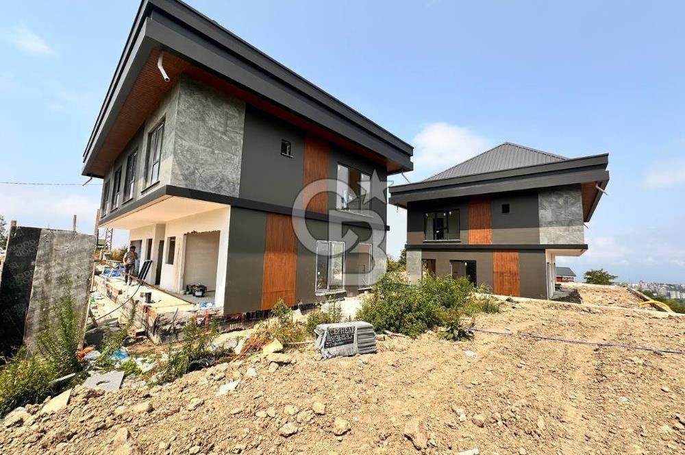 TRABZON SOĞUKSU'DA VADİ VE DENİZ MANZARALI SIFIR İKİZ VİLLALAR