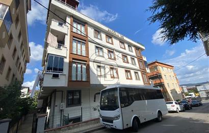Sancaktepe Merve Mah.'de 3+1 120m² Ara Kat Satılık Daire