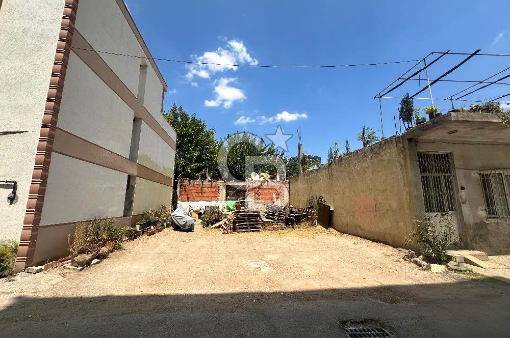 İzmir Örnekköy’de Satılık 124m2 Arsa 