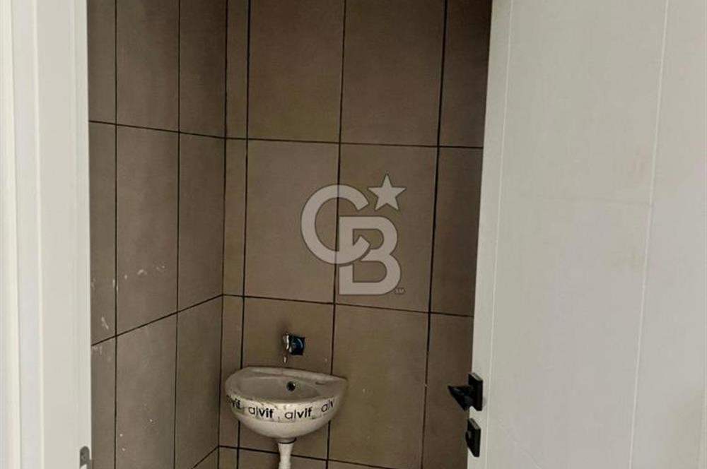 Çayırova Özgürlük Mah. Merkezi Konumda 3+1 Geniş Giriş Kat!