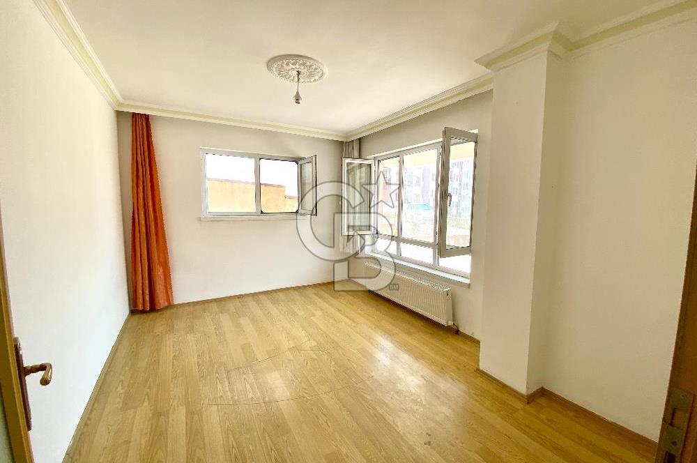 Etimesgut Merkez / Çarşı Alsancak Mah. 2+1 Satılık Boş Daire