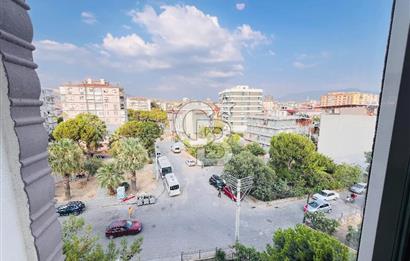 Bayraklı Tepekule Mahallesi Park Cepheli Ferah Satılık 3+1 Daire 