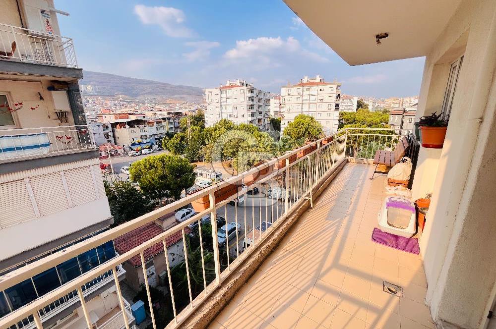 Bayraklı Tepekule Mahallesi Park Cepheli Ferah Satılık 3+1 Daire 