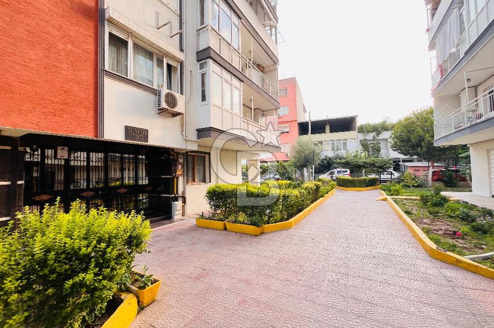 Bayraklı Tepekule Mahallesi Park Cepheli Ferah Satılık 3+1 Daire 