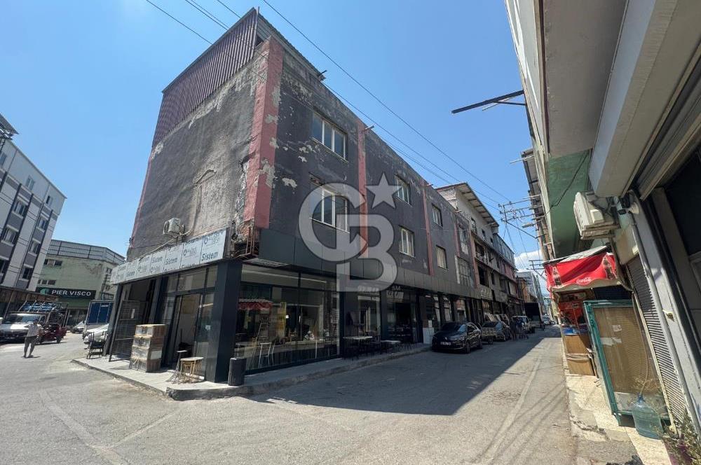 Karabağlar Mobilya Sanayii Bölgesi Ruhsatlı Satılık Komple Bina
