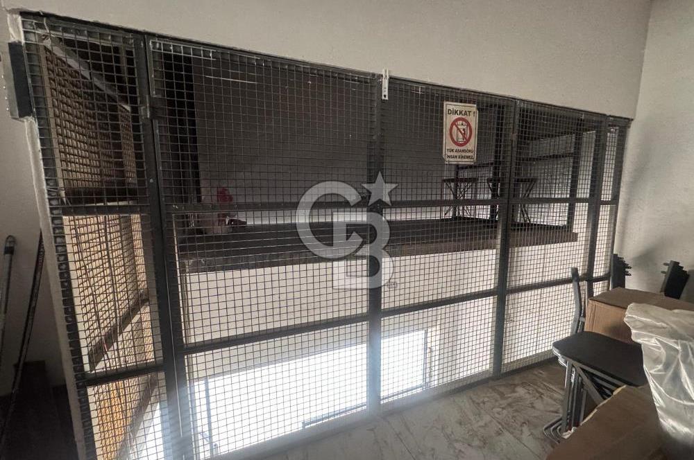 Karabağlar Mobilya Sanayii Bölgesi Ruhsatlı Satılık Komple Bina