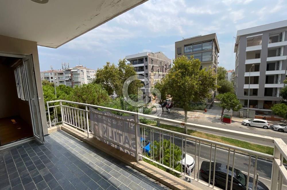 KARŞIYAKA GİRNE YUNUSLARDA 4+1 SATILIK DAİRE