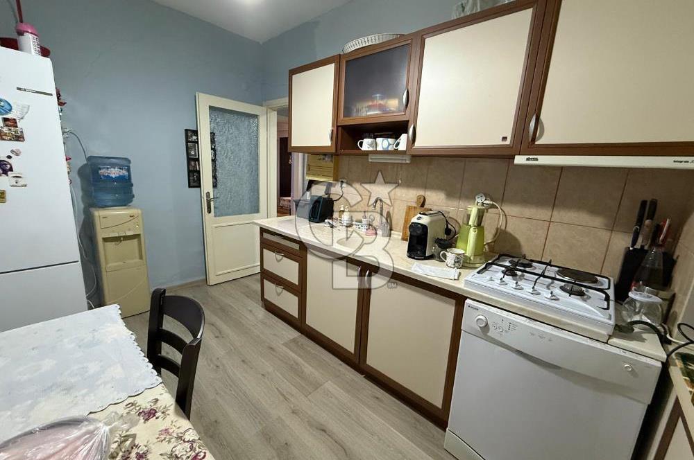 BOSTANLI SAHİLE 50 MT MESAFEDE SATILIK 2+1 BAKIMLI DAİRE