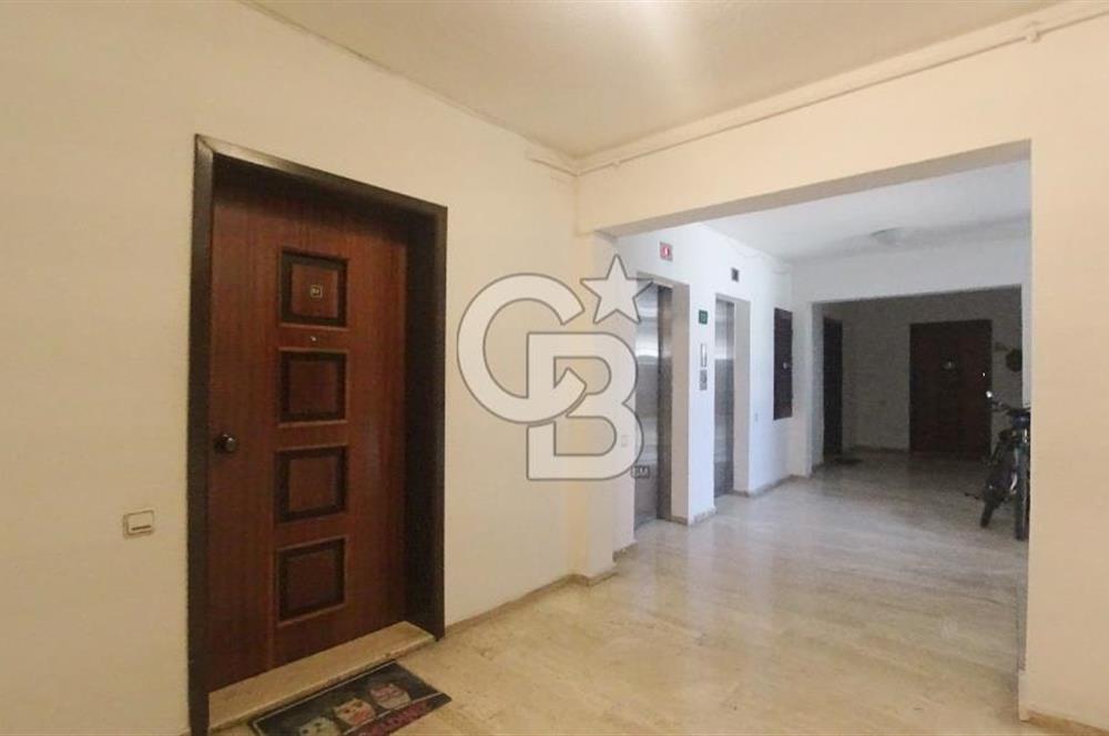 Karşıyaka Mavişehir Albatros Sitesinde Satılık 3+1 154 M² Daire