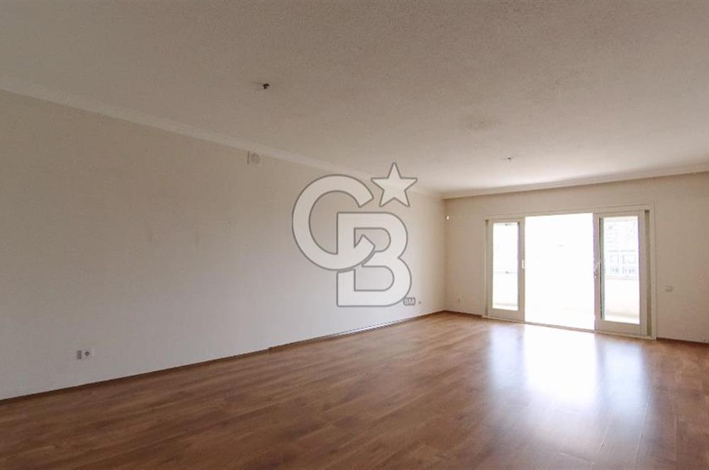 Karşıyaka Mavişehir Albatros Sitesinde Satılık 3+1 154 M² Daire