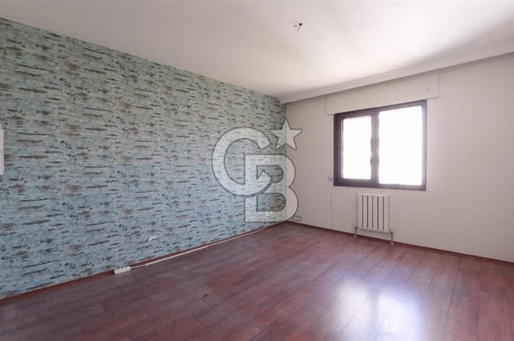 Karşıyaka Mavişehir Albatros Sitesinde Satılık 3+1 154 M² Daire