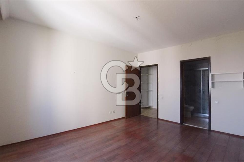 Karşıyaka Mavişehir Albatros Sitesinde Satılık 3+1 154 M² Daire
