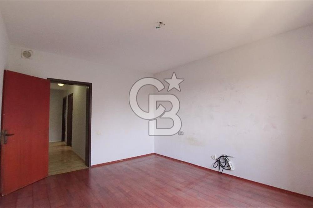 Karşıyaka Mavişehir Albatros Sitesinde Satılık 3+1 154 M² Daire