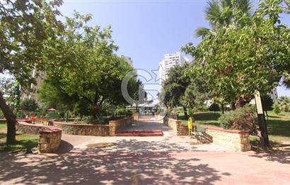 Karşıyaka Mavişehir Albatros Sitesinde Satılık 3+1 154 M² Daire