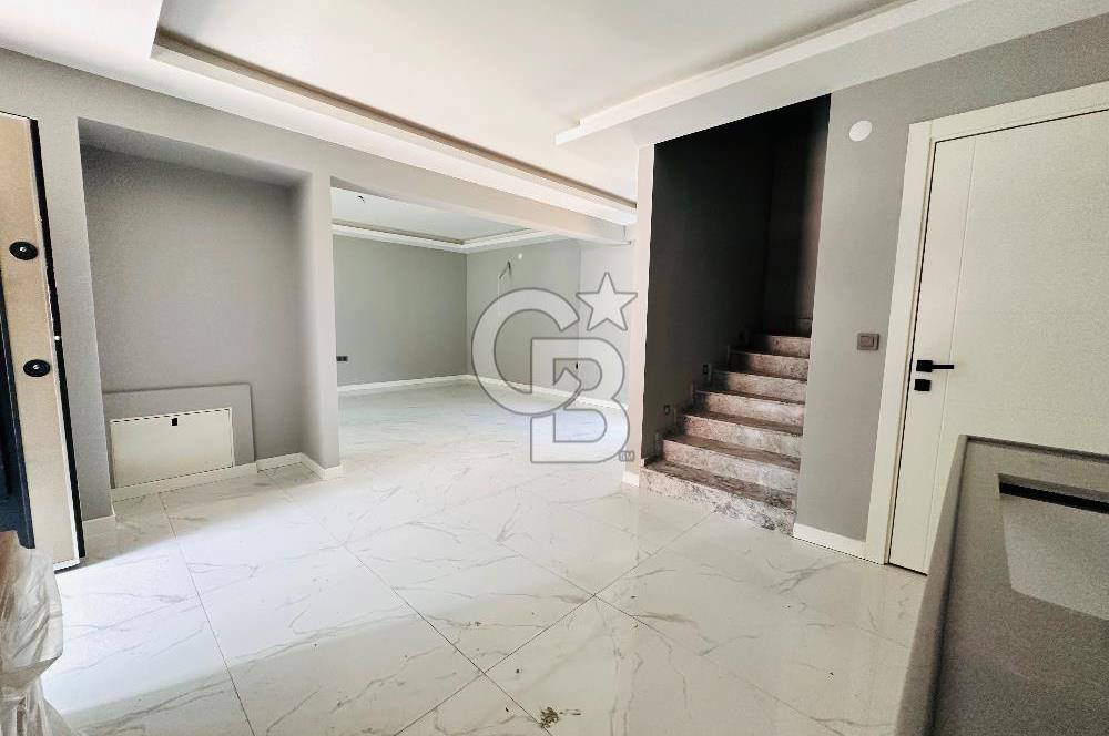 Modern, Şık ve Sıfır Urlada 3+1 Villa Fırsatı