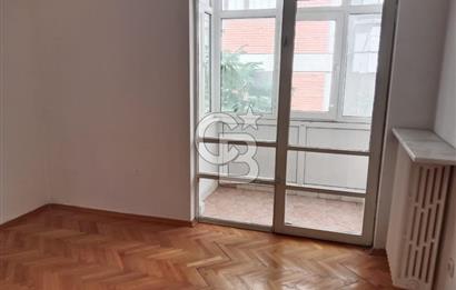 TUNALI HİLMİ'DE 3+1 OTOPARKLI KULLANIMA HAZIR OFİS & MESKEN 