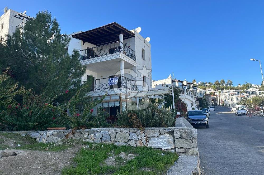 Bodrum Asarlık Mevkiinde Deniz Manzaralı Satılık 3+1 Daire